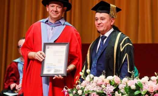 Professor Dariusz Wanatowski receiving his honorary professorship from the University of Nottingham in Ningbo, China