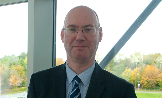 A profile picture of Professor Jason Lowe. Photo credit: Met Office. October 2020